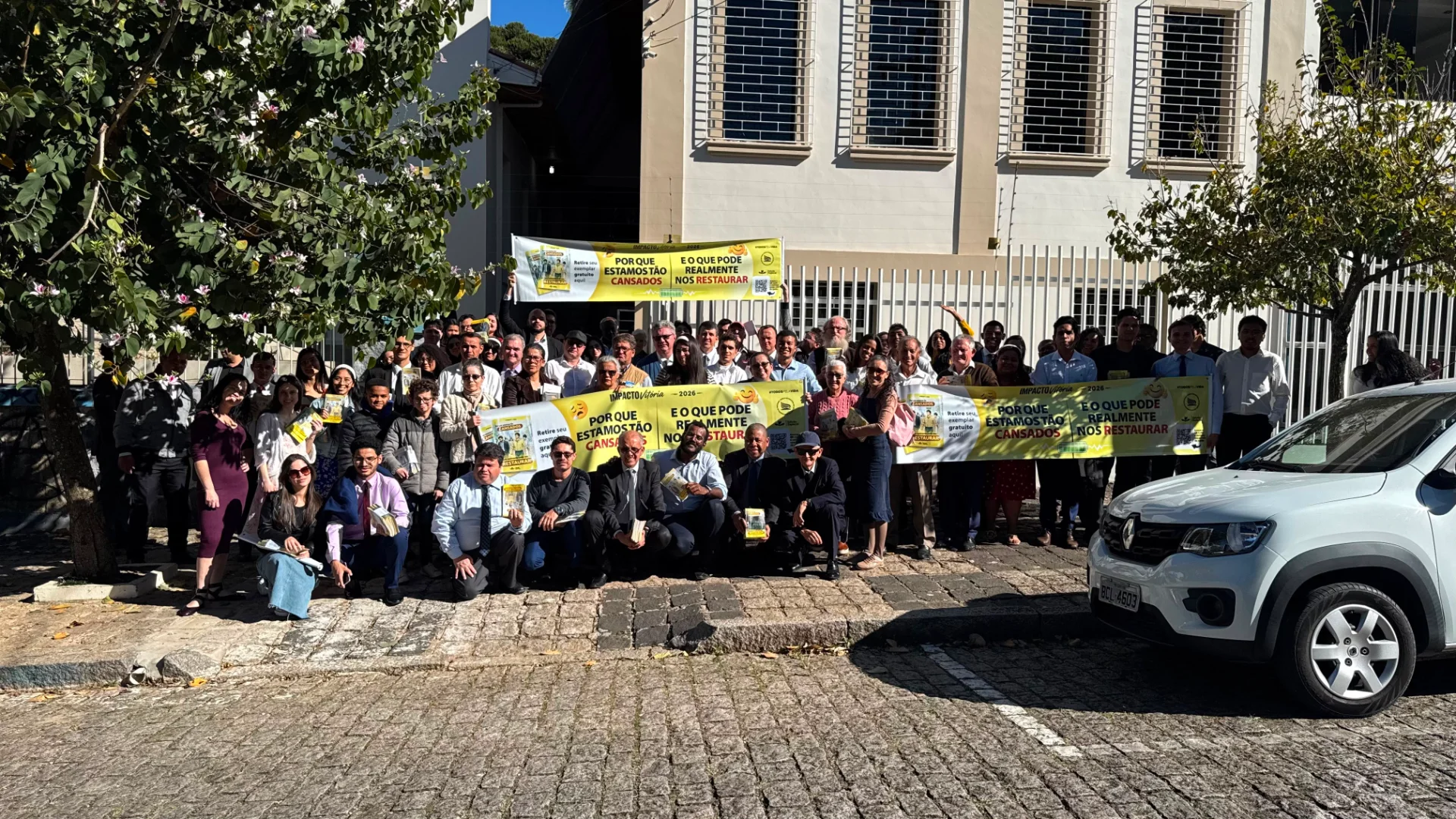 Impacto Vitória mobiliza Curitiba e leva mais de 6 mil revistas às ruas
