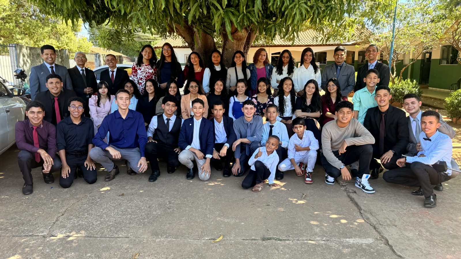 Jovens levam esperança às ruas de Conceição do Araguaia durante Colportagem de Férias