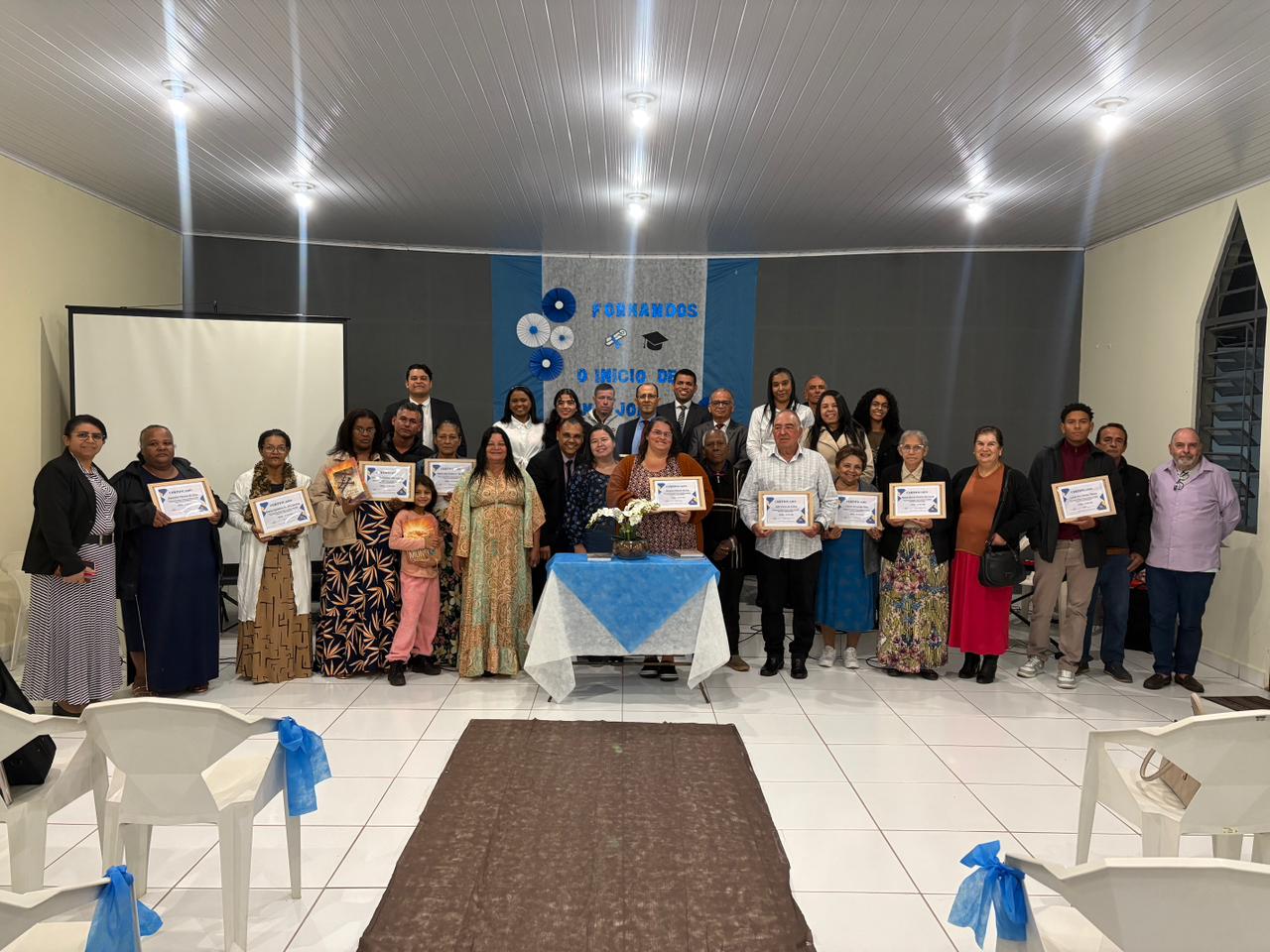 Primeira formatura do curso "Em Busca da Verdade" celebra vidas transformadas pela Palavra de Deus