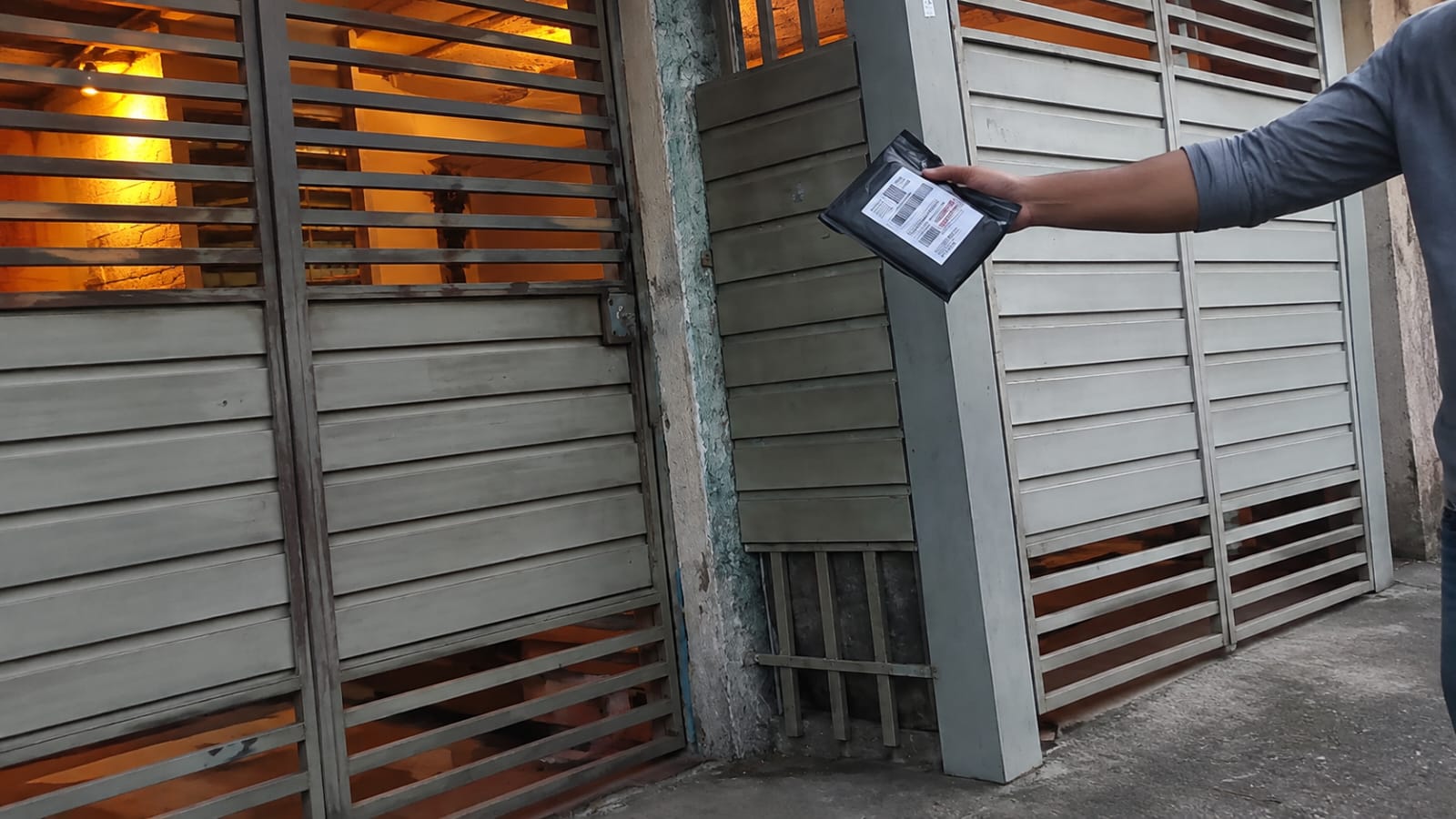 “Impacto Vitória” transforma entrega de presentes em oportunidade missionária na Vila Ré
