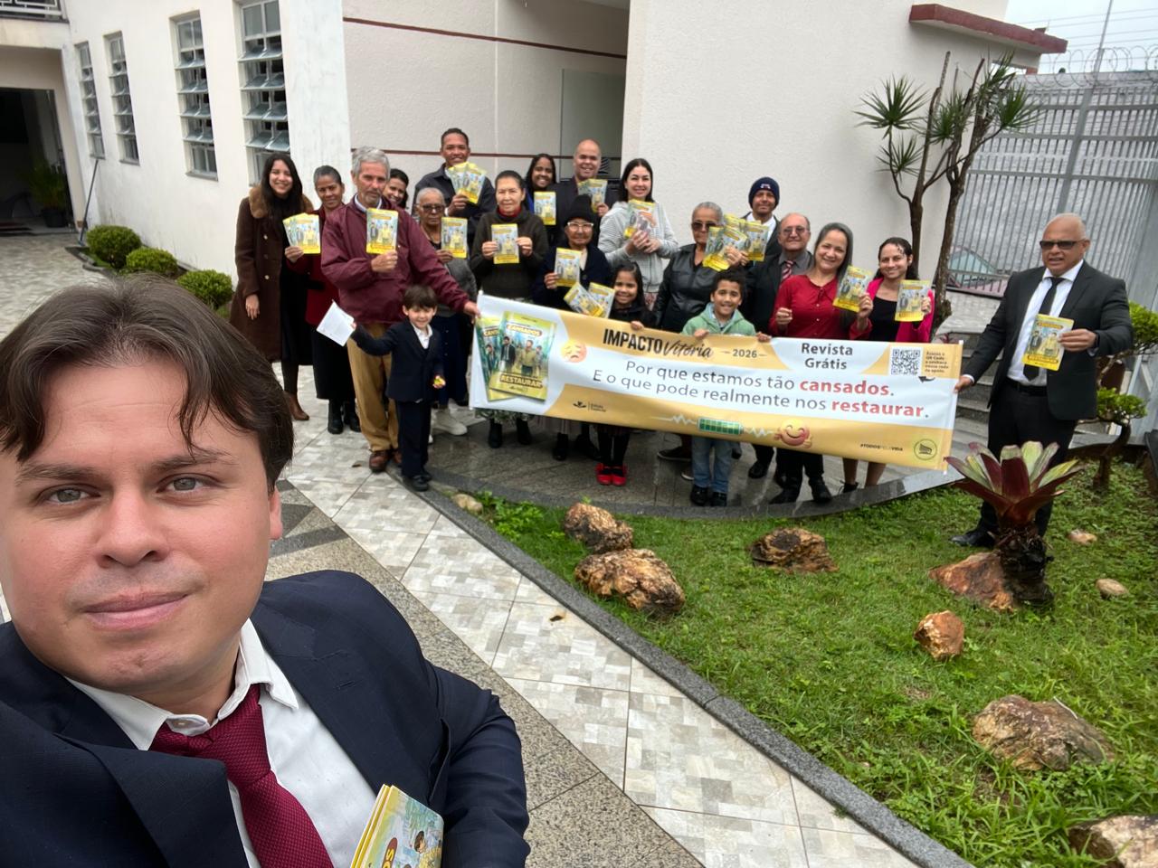 Igreja de Ferraz de Vasconcelos-SP, distribui cerca de mil revistas durante Impacto da Vitória