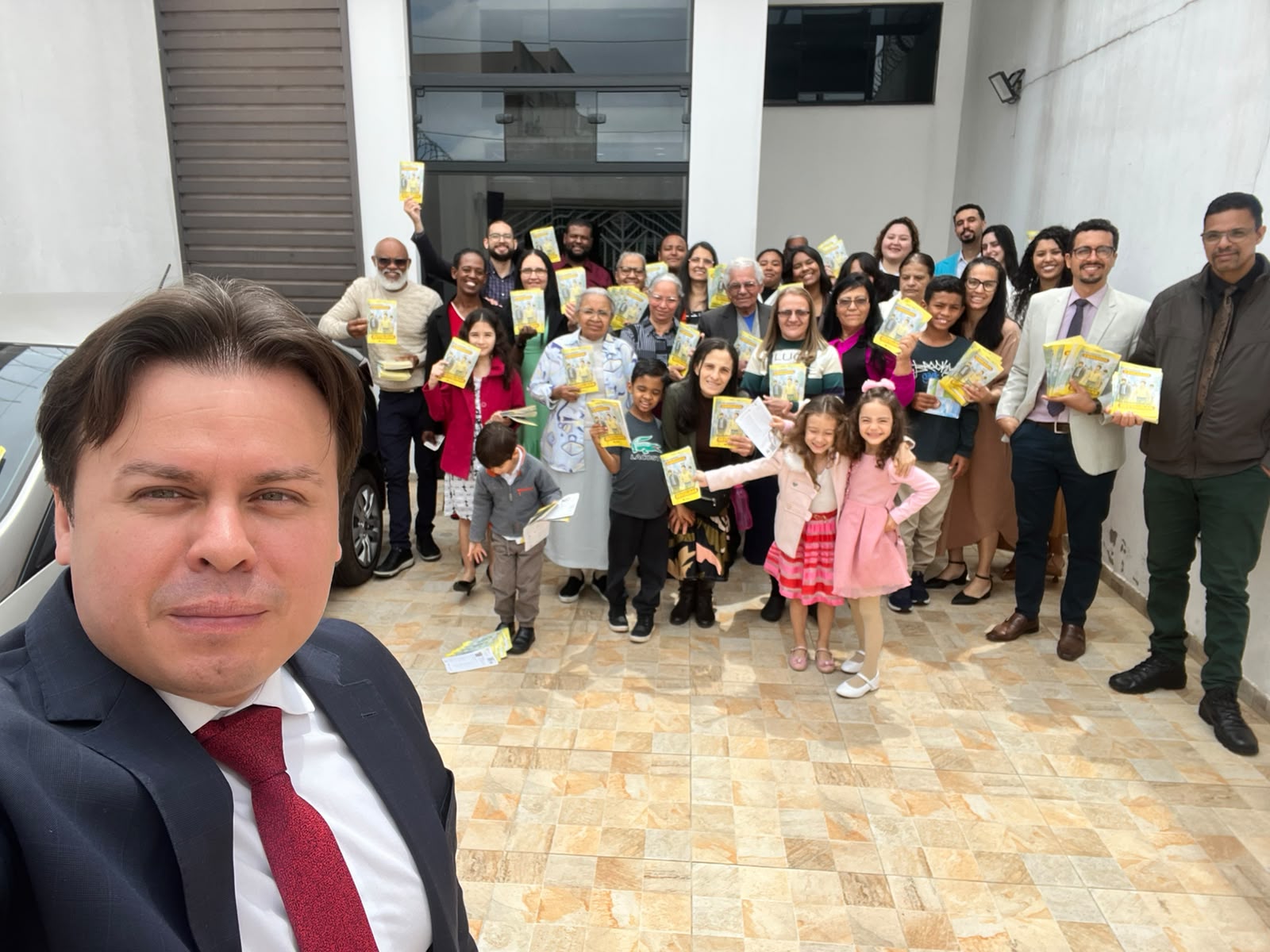 Impacto Vitória mobiliza Vila Curuçá e distribui 1.500 revistas em São Paulo